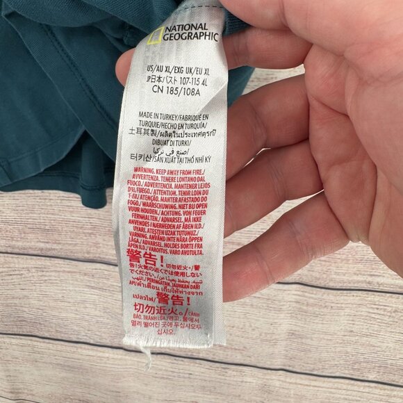 Disney Parks‎ National Geographic Crop Short Sleeve T-Shirt Women's XL Teal - Picture 7 of 9